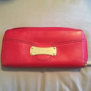 Michael Kors wallet
